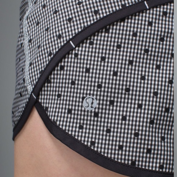 Lululemon shorts - Picture 10 of 10